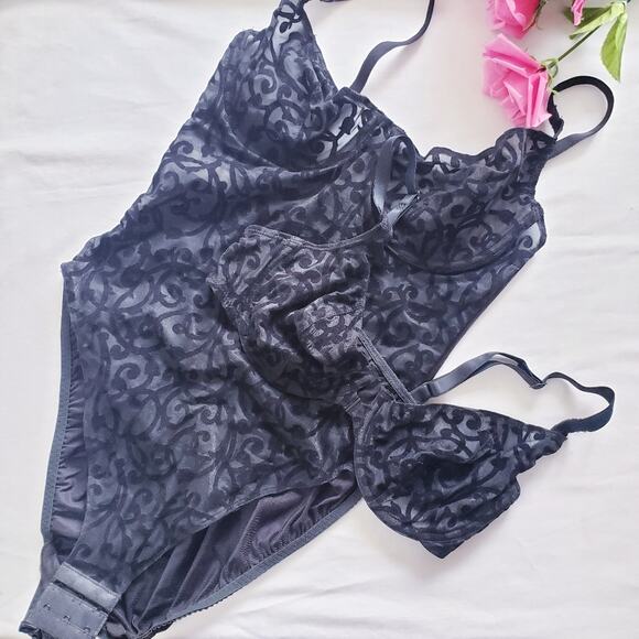 Rare Vintage 90s Victoria's Secret Gold Label Black Floral Velvet Bodysuit Set - Picture 1 of 16